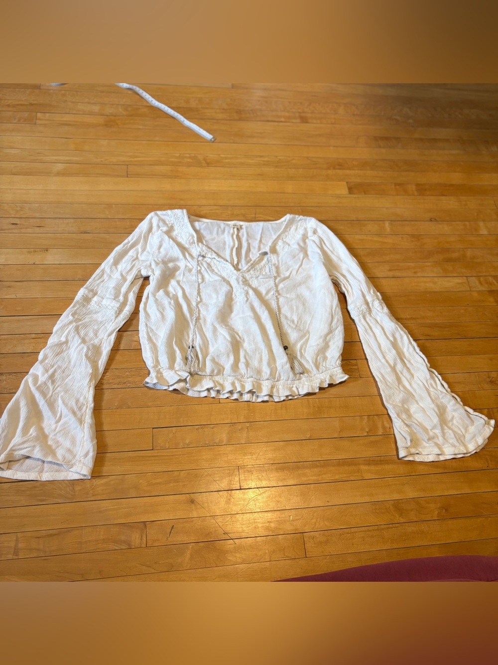 Y2K Hollister Cream Long-Sleeve Peasant Top